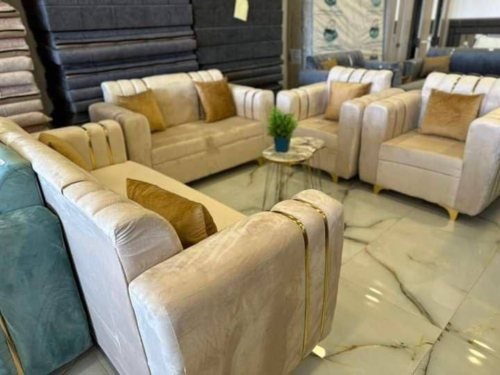 🔳 تخم بطه  10 مقاعد  مع طبله هديه 

فقط 300🤑
عمل وجوده ممتازه ✨

◀️10 مقاعد قنفة ثلاثية عدد 2 وقنفة ثنائية و2 كراسي مع 4 كوشات هدية  طبله وسطيه
✅✅
الــسعر :-
10-مقاعد. 300
9.مقاعد  285
8- مقاعد 275
7- مقاعد 265
6مقعد 255
5مقعد 225

مع 4كوشات  وطبله وسطيه 

هديه ☝ هديه ☝ هديه ☝

مع كوشات عدد 4 وطبلة وسطية40*40

مواصفات،، 

مقعد بلوك ابو 16
سفنج مميز ثاني ابو 8سم 
قماش قديفه جاكور
رجل عظم عاج حديد25

🚖توصيل بغداد مجاني
اطراف بغداد. 15الف.  
محافظات القريبه 50

،


**إذا كنت صاحب هذا الإعلان وتريد حذفه لأي سبب، رجاءا أرسل رسالة إلى الدعم الفني**