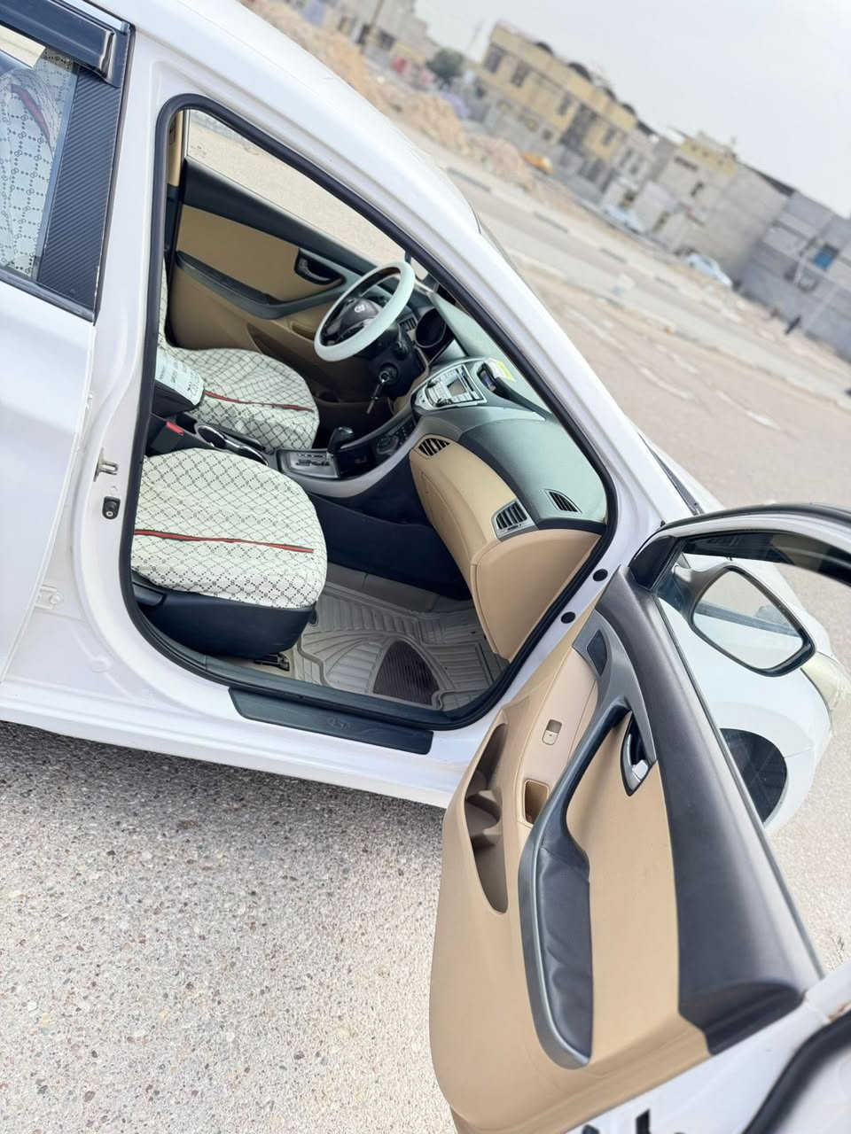 سلام وعليكم شباب النترا خليجي مديل 2013 مكينه 1600 دبل راجز مكينه كير كفاله تبريد حاديه كفاله  نص موصفات تحكم ستيرن خمسه ويلكب حساس سياره جديده معنى الكلمه بيه بيه رشتين جماله بدون ضربه شرط سعر 93 بيه مجال  الطيبين   سياره جهازه احلي من صور شرط بارد ما بيه سياره جاهزه العنون بصره رقم الهاتف *********** الاستفسار ع هاذه رقم ترهم بيع او مروس
