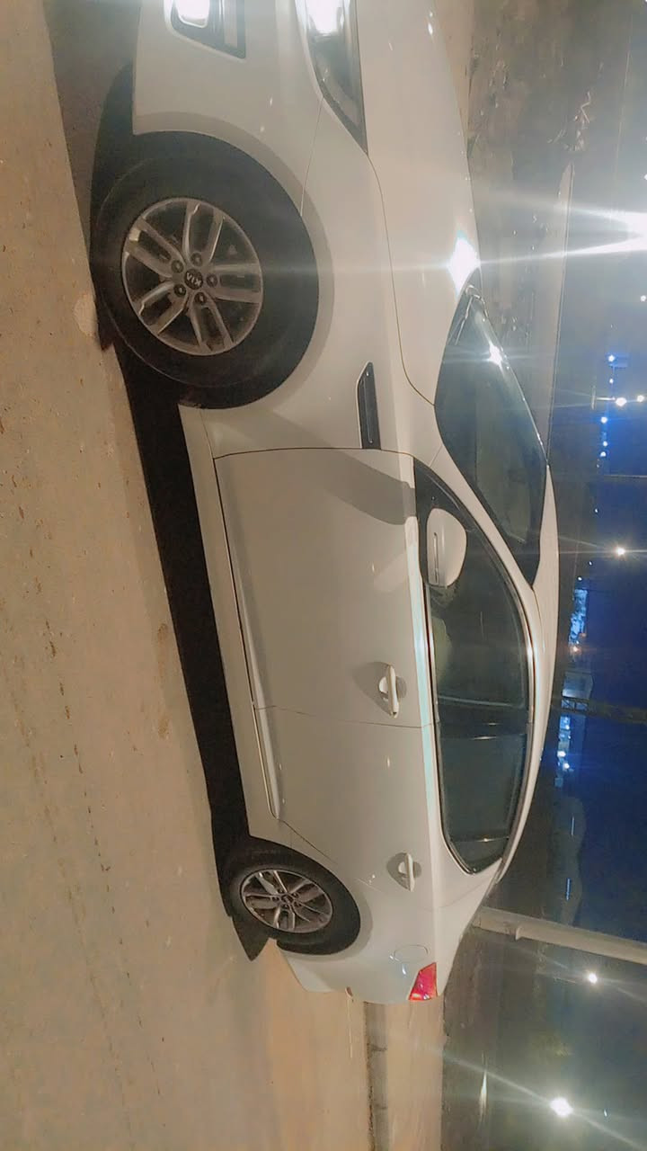 اوبتيما 16 خليجي كفاله عامه من الزلغ ماشيه 52 الف رقم بغداد بسمي مكينه 2000 دوش وضع الشركه سياره كارتون شرط مكاني ناصريه مركز ***********
