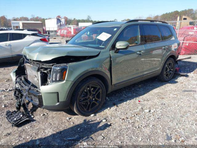 #للبيع
2024 KIA TELLURIDE SX 
الضرر:- موضح في الصور 
المسافة المقطوعة:- 21،736 mi
محرك:- 3.8L
سلندر:- 6 
للاستفسار الاتصال على 
***********
