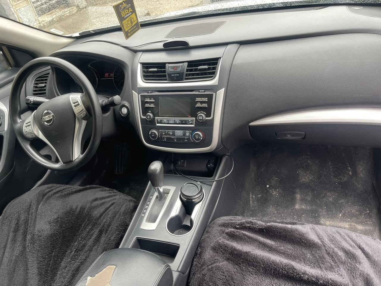 التيما 2017.  سي قتعه سبخ بي داخلي. سعر 100$.


**إذا كنت صاحب هذا الإعلان وتريد حذفه لأي سبب، رجاءا أرسل رسالة إلى الدعم الفني**