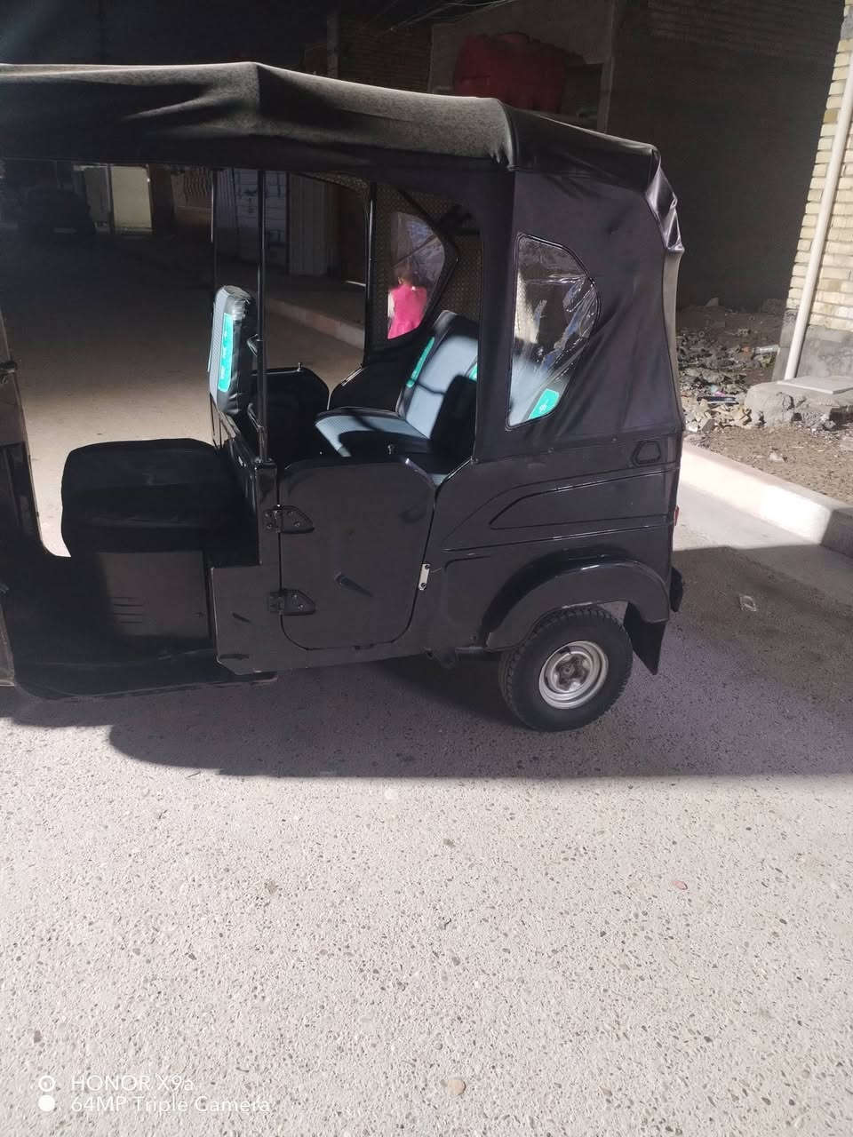 اسلام عليكم تكتك للبيع موديل 22 كفاله عامه من الصبق والمعجون عنوان بغداد ***********
