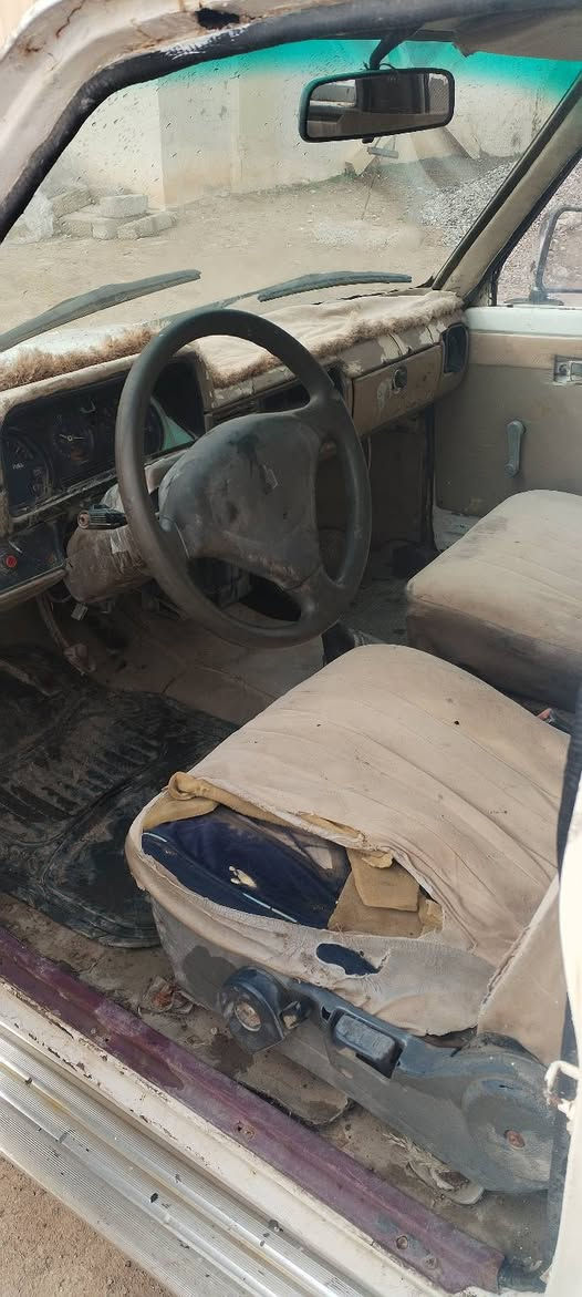 السلام عليكم بيكم تيوتا استاوت للبيع موديل 81 سنويه عظم رقم جديد كابون بانزين شرط التحويل مكينه وكير شرط شاصي شرط السعر 25 شراي اتصل ***********
