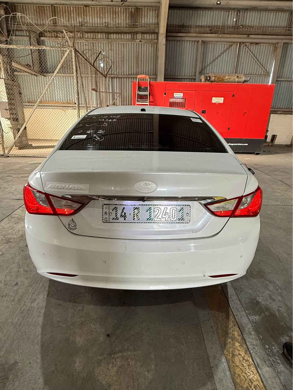 سلام عليكم. سوناتا ١٤ ما مكفوله من لصبغ اكفلك من لكصه ول ضربه وارد كوري لسياره بأسمي. حداديه تخم تاير مكينه جديده تبريد كامله من كلشي مابيها ايي نقص. 

عادي مراوس. سعرها ١٢٥ بيها مجال. 

واتساب *********** Singapore
