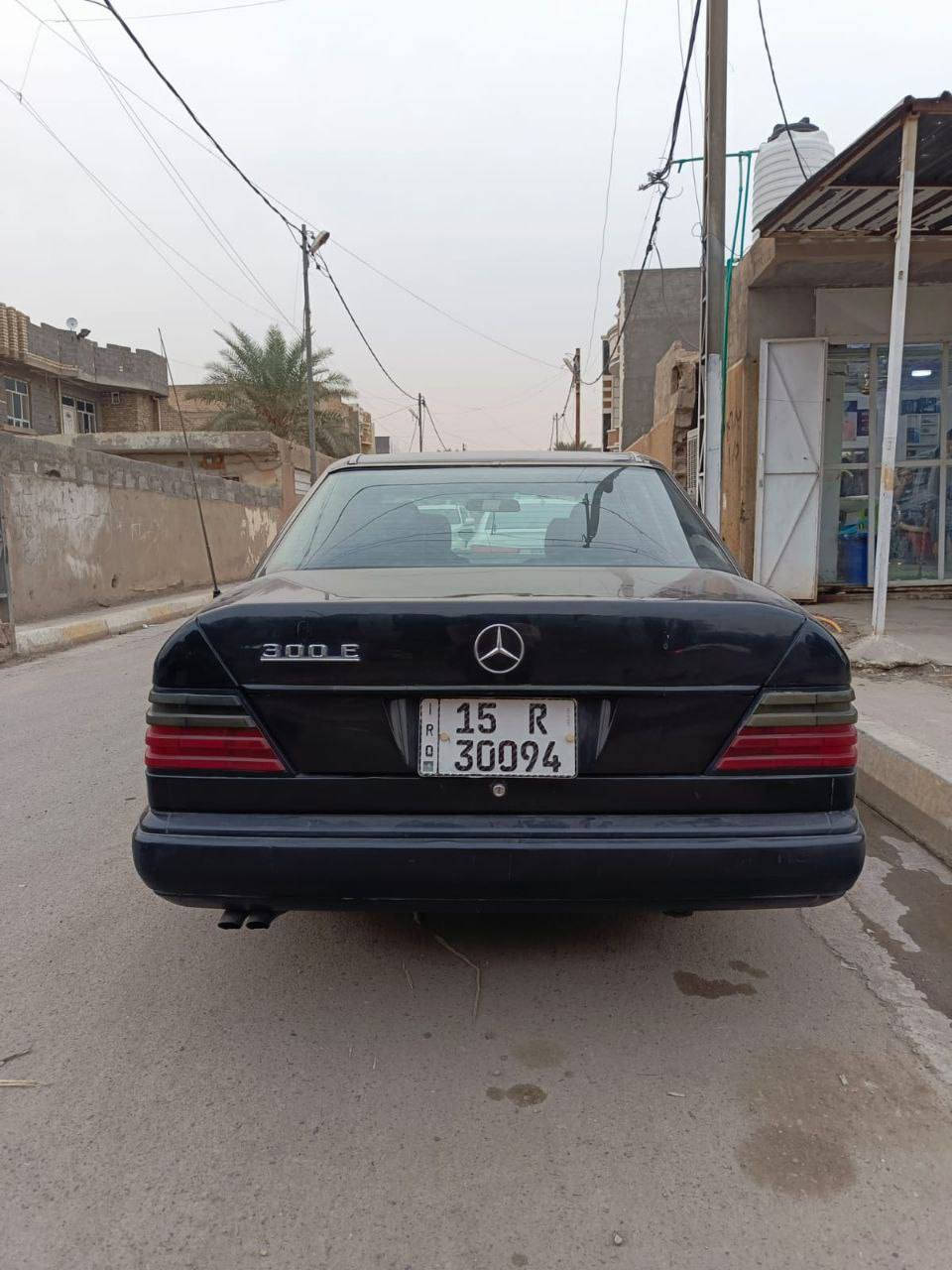 مارسيدس دب للبيع موديل 1991
رقم دولي مشروع وطني
محرك بطه 3000
كشنات جلد كهربائي
جامات كهرباء/تبريد شغال
جميع الكهربائيات شغاله
تخم تاير
السياره بأسمي
هزه جديده /سنويه2027
 العنوان الفلوجه

السعر63 وبيها مجال
مكلف بالنشر للاستفسار الاتصال على الرقم(صاحب السياره)
***********
***********
