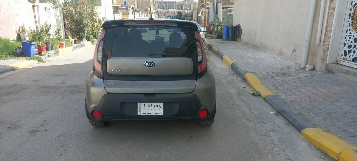 السلام عليكم ورحمة الله
رمضان كريم عليكم جميعًا 🌙

للبيع: كيا صول وارد أمريكي

المواصفات:
 • محرك 1600 CC
 • دواخل نظيفة جدًا
 • الحادث: جام لغ عكس السائق + حافة البنيت صبغ (موضح بالسونار)
 • السيارة بيها جراد بسيط كما موضح بالصور

📍 العنوان: الكوت – مركز المدينة
💰 السعر: 105 وبيه مجال بسيط

📞 للاستفسار:
077143866


**إذا كنت صاحب هذا الإعلان وتريد حذفه لأي سبب، رجاءا أرسل رسالة إلى الدعم الفني**
