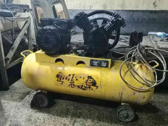 کۆمپلێسەری هەوا هەر سێکیان بەشەرت بچوک وەسەت گەورە 
شینەکە ۹۰ هەزار 
زەردەکە ۱۷٥ هەزار 
رەشەکە ۲۱۰ هەزار 
سلێمانی *********** السليمانية
