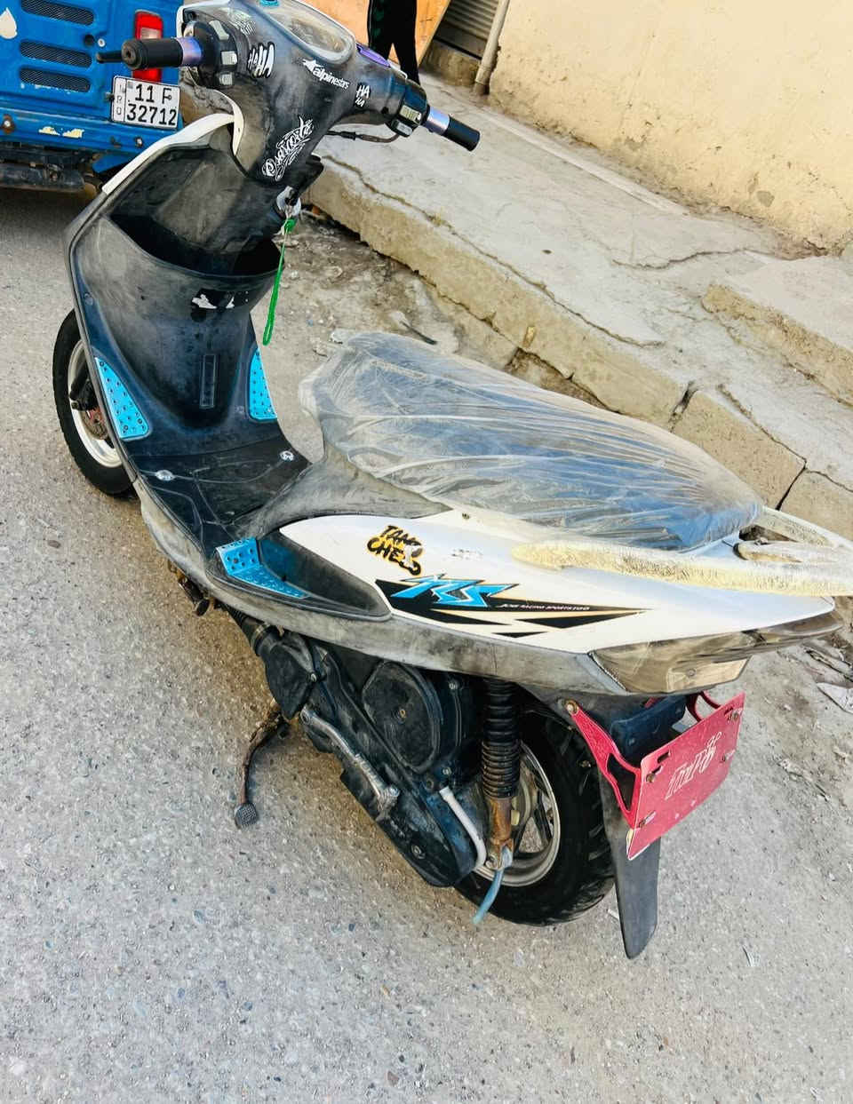 سلام عليكم ماكس عدله 120 بلاديه
49 ختم واحد مزوده وياله رقم خلفي قبق فلاوين

كله شغال مكينه خرسه شلعه معدل نكره سلف هندر 

سعر 475 وبيها مجال حك جيه 

مكاني بعقوبه مفرك شراي تصل ***********
