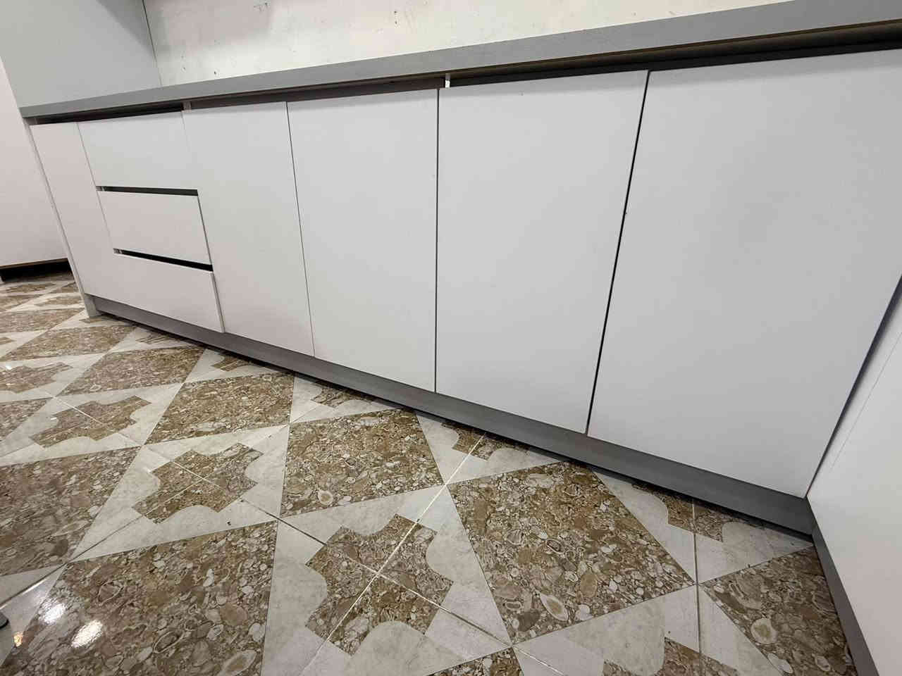 👑ناونيشان/سليماني كانيسپيكه/پيشانگاي مه ليك

/  👉سعري/٧٠٠  هه زاره 

كامل/٦  مه تره /MDFكه وانته ري سيت/موادي

له سوجي سه لاجه وه بؤسوجي/سنگ/٤ مه تره 
قياسي/سنگه كه ي/٢ مه تره 

هه تابلي /جوانه مالي دؤسته   زؤر كه م به كار هاتووه

هه ر به ريزي خوازياره ئه تواني په يوه نديمان پيوه بكات

🚚🚚گه ياندنيشمان هه يه بؤ سه ر جه م شاره كان 

***********  viber
