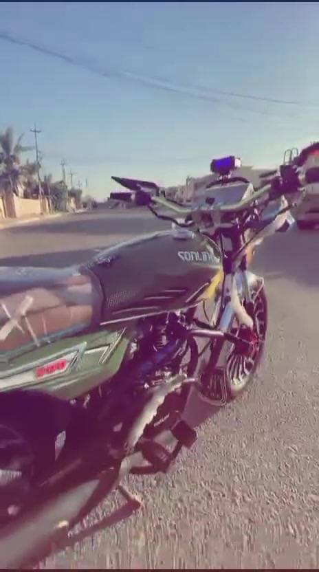 سلام عليكم دراجه سونك للبيع محرك 200 ضاغطه او زنجيل موديل 2025 محرك بلادي وين متروح جيك دراجه مفوله او مجمبزه علا اخر حبايه العنوان الرمادي السكان القديمه مجاور اسواق الفجر سعر 950 او بي مجال  اتصال عل الرقم ***********
