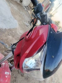 اخوان دراجه نوع سايم🚴三 موديل 2017  نضافة حلوه مثل ما موضحة  سعر300  لل...