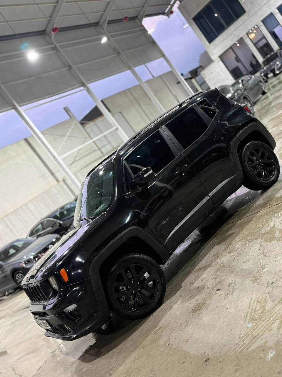 Jeep
جێپ رینیگیت
مۆدێل ٢٠٢٢
مواسەفات دەبڵ ئەکسل_ بەسمە _شاشەگەورە_ برێک بەسمە _ئۆتۆهۆڵد_ڕادار_ شەخال_مەکینە ٤ بستۆن و تۆربۆ 
٣ پارچە بۆیاخ بێ ناوگرتن تابلی سەیارەیەکی تازەو جوانە
شوێن سلێمانی
رەقەم:***********
نرخ:١٠٥$ السليمانية, العراق
