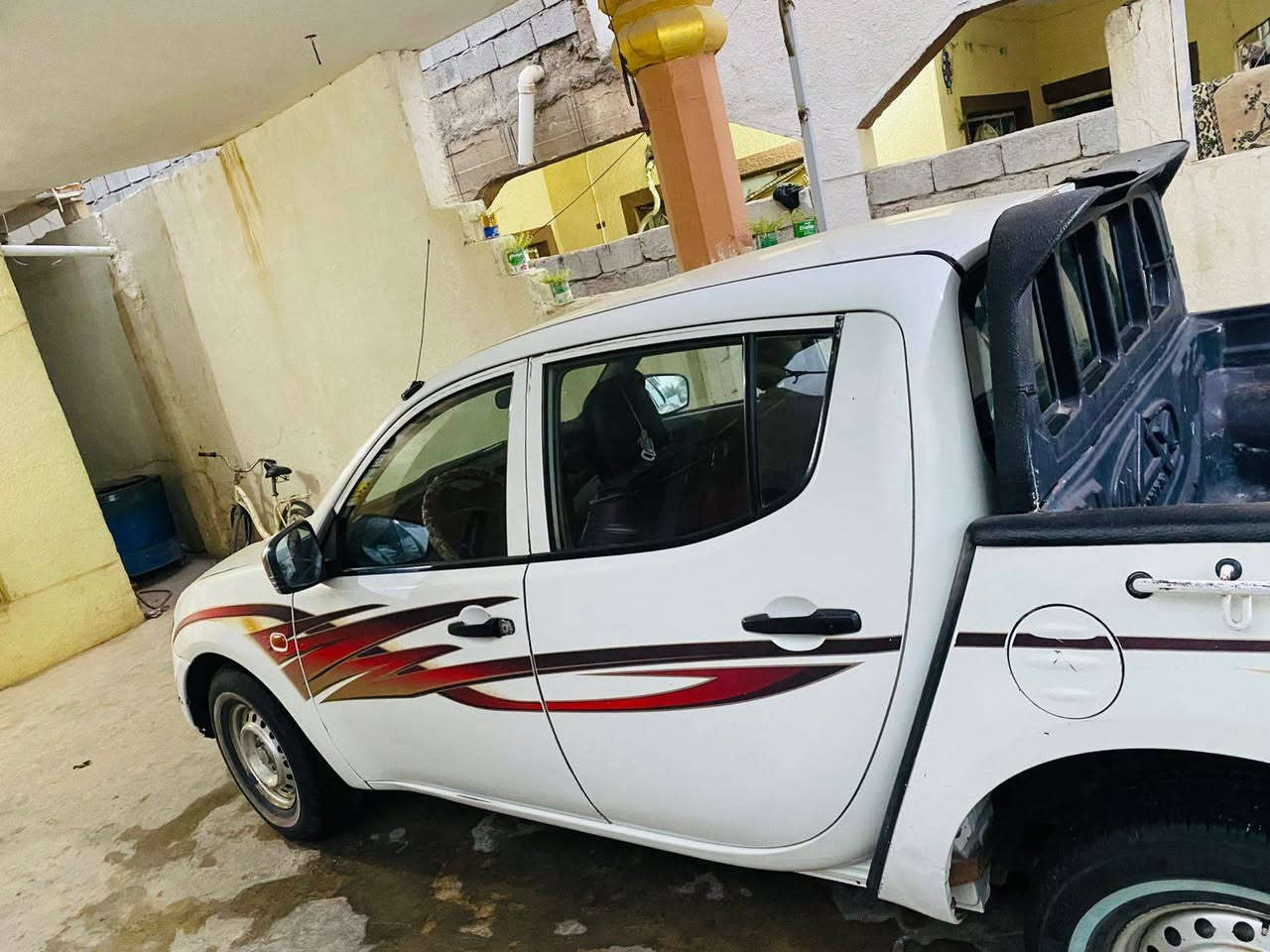 متسيوبوشي ٢٠٠٧بدون صبغ جديده حيل محرك كير خير من الله كير عادي رقم بغداد بسمه سياره حلوه مكلف بل نشر عنوان ديالي الغالبيه سعر ٩٠وبيها مجال رقم صاحب السياره ***********
