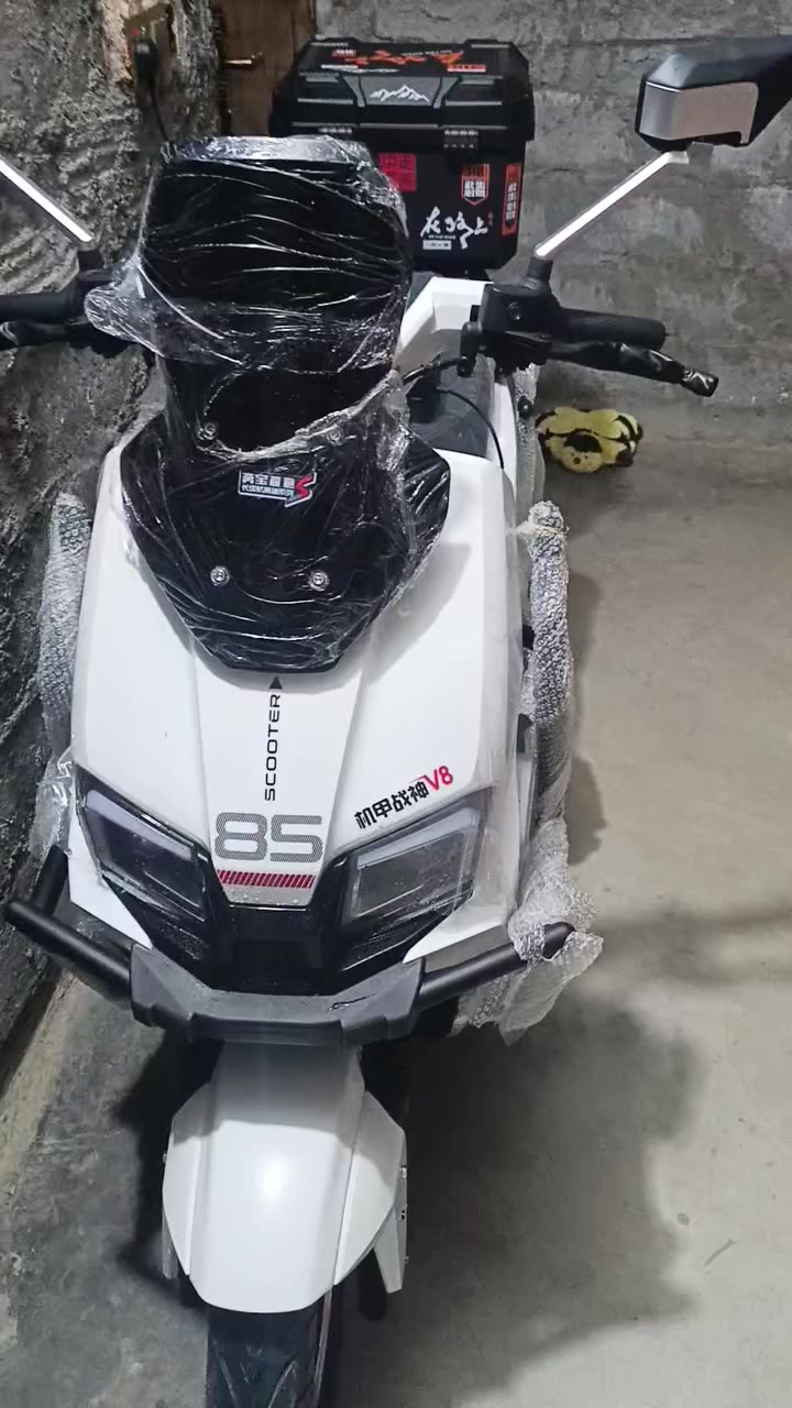 دراجه شحن موديل ٢٠٢٥ بشهر العاشر ٢٦ عشرة يعني ماكلك سته وعشرين ابيعلك خمسه وعشرين صفر كيلو متر ما متحركه خلاص اخذتهه من المعرض بل قصط بس اريد ابع عندي ضرف والله وكرر ما ماشيه خلاص الشراي يخابر ويدلل مكاني بغداد طارميه السعر ١١٥٠ وبيهه مجال بسيط رقمي *********** بي واتساب ***********
