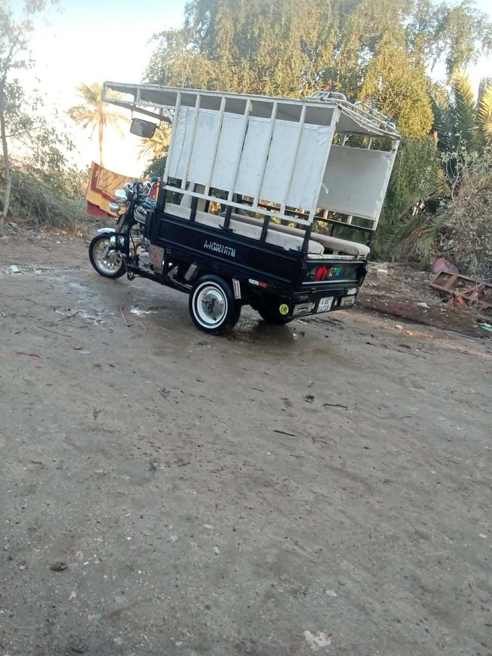 يا الله سلام عليكم ستوته البيع رقم نكليزي مديل 21 درجه  ؟؟ خير من الله؟؟؟ محركه مفتوح مره وحده فقط والفات بدل بيه) المكان مشخاب حسانيه) السعر 2و300وبيه مجال وشراي يتدلل وهاذه رقمي ***********
