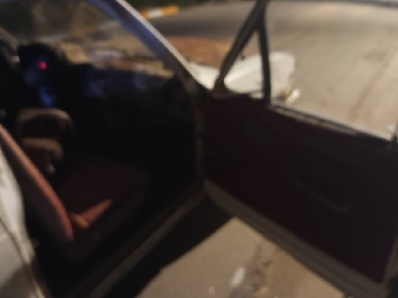 السلام عليكم 
بيكم تيوته موديل 1983 
رقم ميسان 
السنويه ساقطه 
محرك كير كفاله 
كفاله من الكلبه 
والجفيه 
السعر 14 وبيها مجال 
رقم الهاتف /***********
