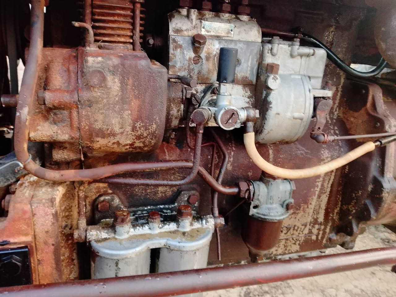 السلام عليكم مكينه عنتر البيع موديل 87مكفوله كفاله عامه محرك جديد كير هودرليك بريك ريتر جديده مقدم نضيف مكينه جاهزه العمل السعر 2500بيهى مجال العنوان بابل رقم الهاتف ‏‪***********‬‏بيع مستعجل
