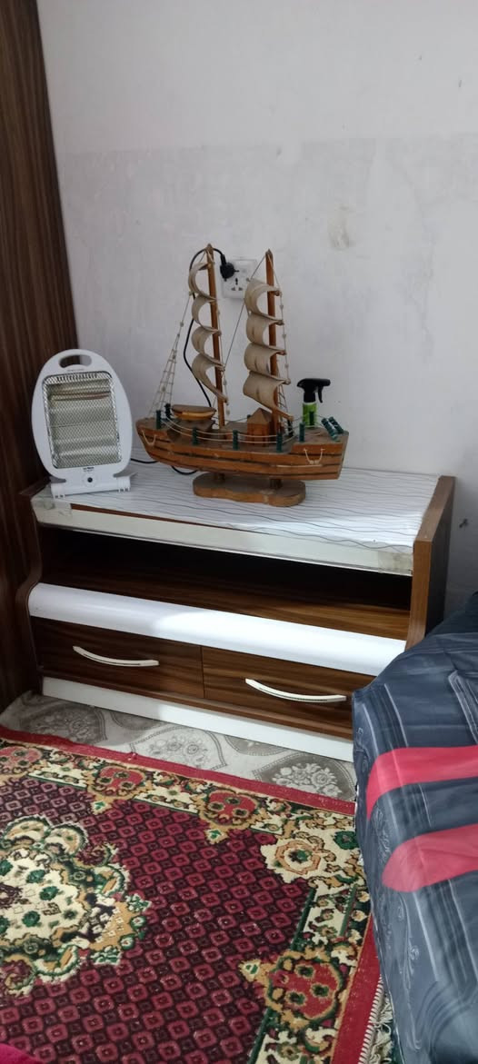 غرفت نوم البيع 8قطه سعر 600وبيهة مجال تصال *********** بغداد
