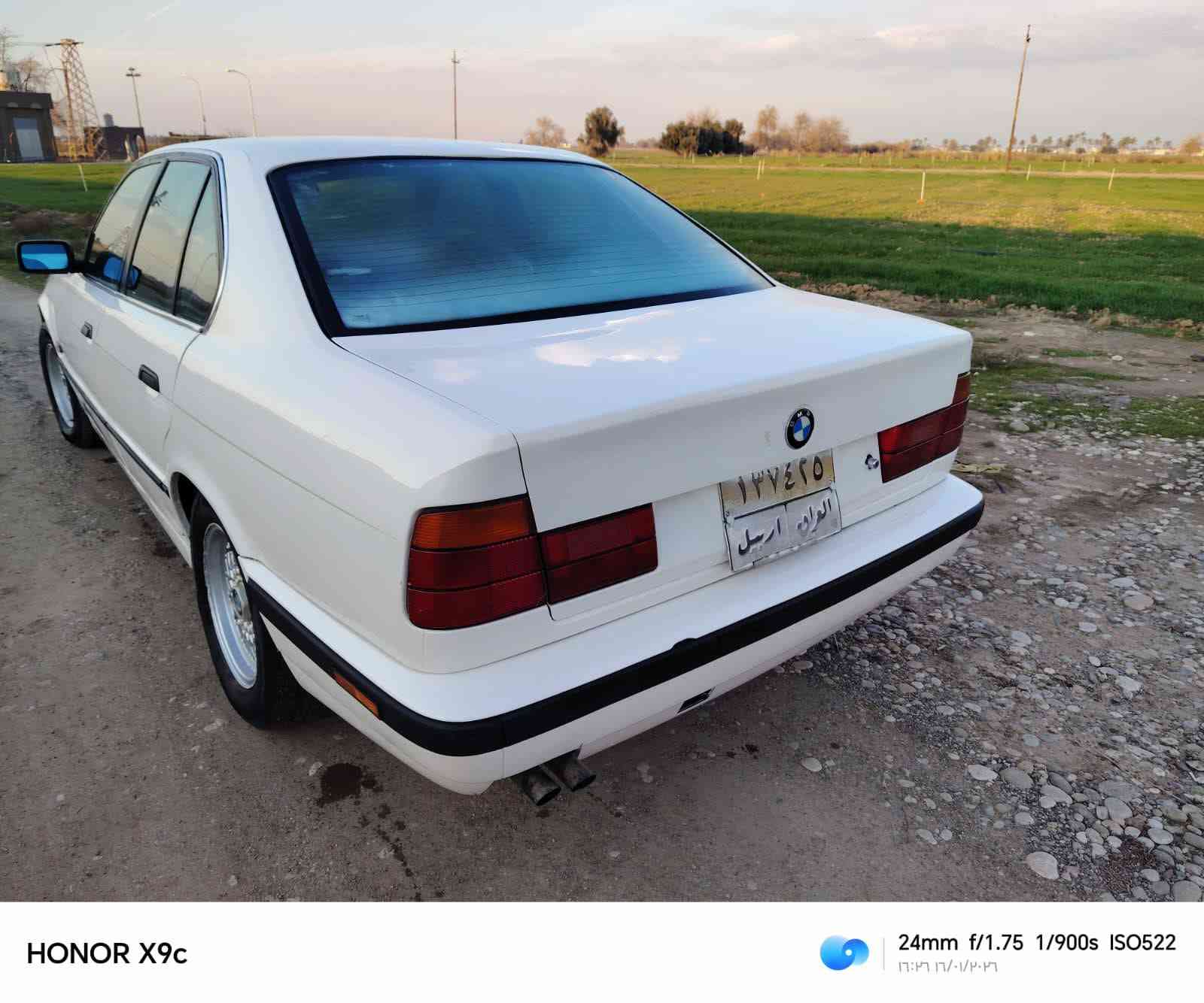 بي ئم بسمي تحويل غرامه شرط 
سيارة بدون ضرر بدون دعم  صبغ عام جماليه 
تخم صدر جديد 
تخم تاير جديد 
كير محرك شرط 
شراي خابر رقم 
***********
