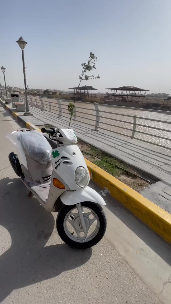 سلام عليكم دراجه فله مكينه كهربايات كلها مكفوله دراجه تخبل نقصها بس كلج امامي تعبان وقمجي كيلو متر رايد مرواس بسكنس جبلي او بيع
***********
