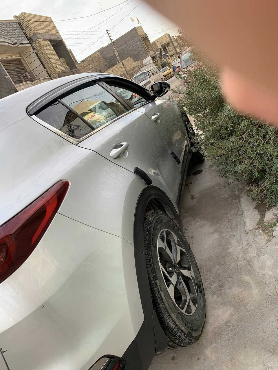 بسم الله الرحمن الرحيم
سبورتج-2021-S وارد امريكي
على وضع الشركة برغي مامفتوح بيها سيارة جديدة بمعنة الكلمة حادثها خفيف جدا بدون دواخل بدون ايرباك 
محرك -2400gdi
ماشية-82الف
سعر 167 وبيها مجال للشراي 
مواصفات-(كرسي كهرباء مري شفط اشاير بالمري رادارات جانبية امامية و خلفية تبريد قطعتين دفع رباعي تحديد مسار توقف ذاتي)
سيارة باسمي بغداد تحويل ثاني يوم
مكاني بغداد حي المعالف 
للتواصل هاذا رقمي ***********
