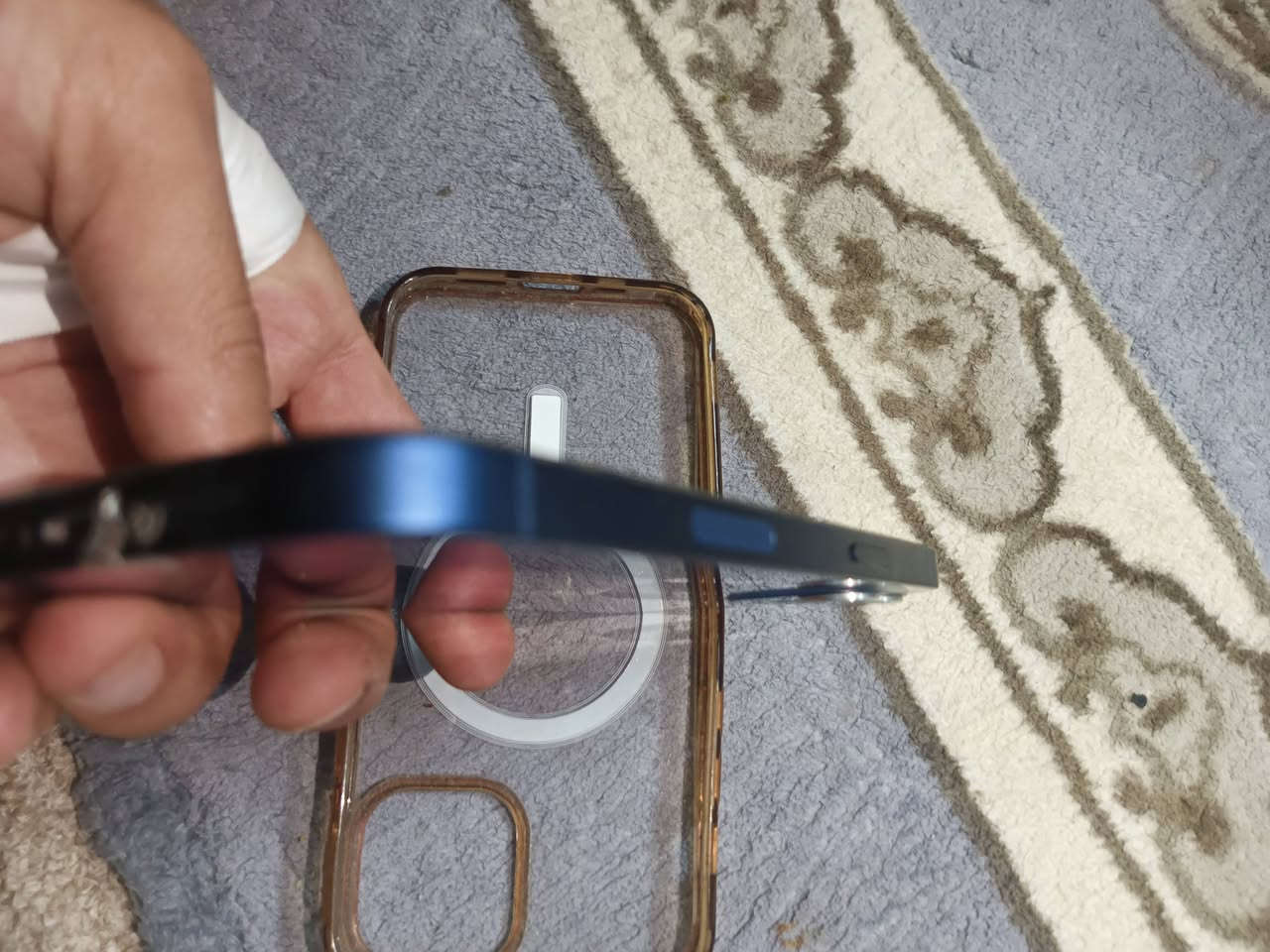 12برو بس  سعر 400بعده شركه  من كلشي مكفول 100بطاريه


**إذا كنت صاحب هذا الإعلان وتريد حذفه لأي سبب، رجاءا أرسل رسالة إلى الدعم الفني**