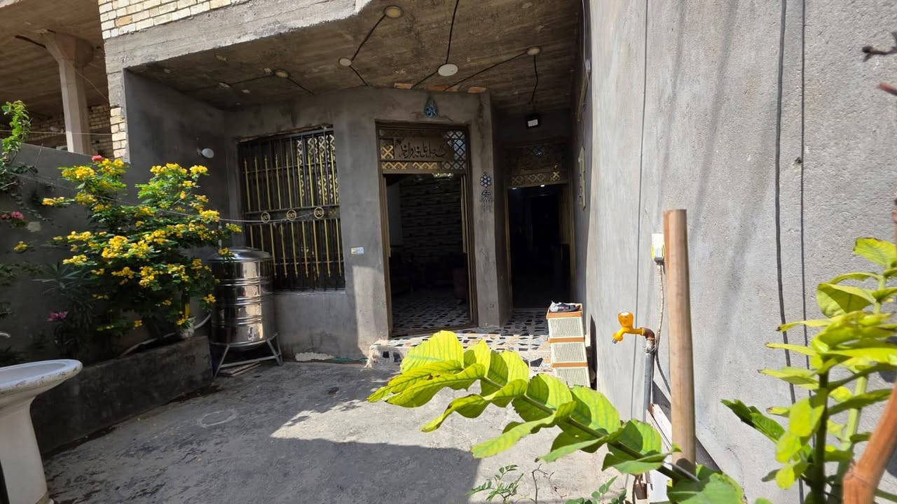 السلام عليكم
دار المساحه 138م طابقين الطابق الأول كامل الطابق الثاني مبني باقي بس صقف مامصبوب زراعي سند 25 
الواجه 5.5×25
 خلف مدرسه صفيه 
بناء جديد  الاستفسار خاص اوالاتصال على الرقم ***********
@الجميع
