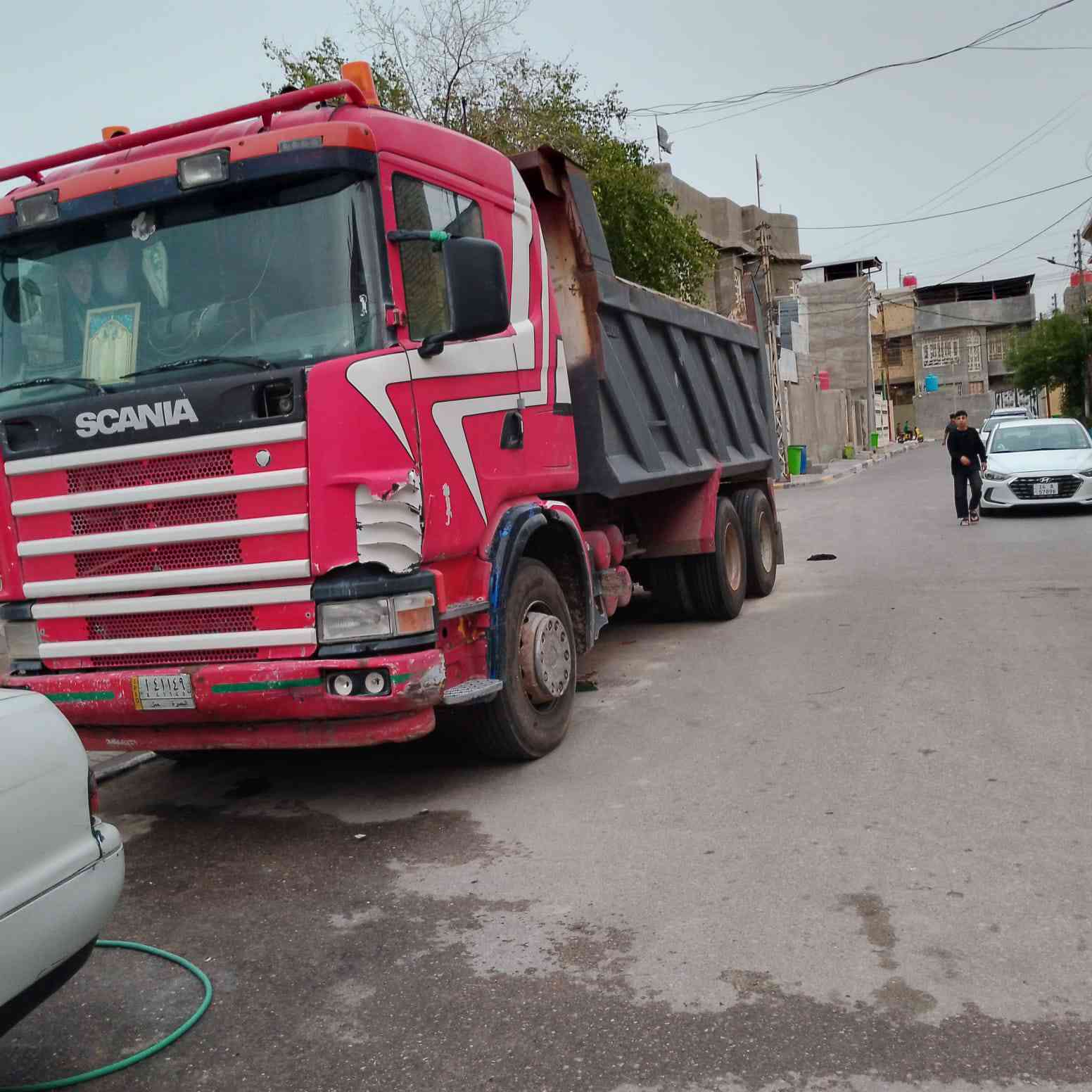 السلام عليكم
للبيع سكانيا قلاب مجموعة فراشة خفيفة 
تايرات جدد مكينة وكير جدد سيارة جاهزة 
رقم بصرة انة مكلف بالنشر هذا رقم راعيها 
***********
