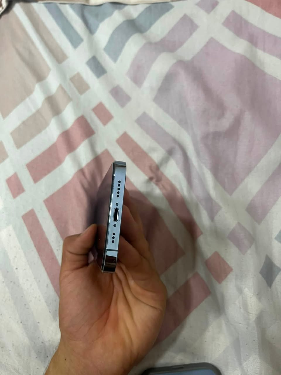 للبيع ايفون ١٣ برو (فقط)
الجهاز حيل نضيف ونضافته موضحه بالصور مامبدل بيه اي شي بطاريته ٩٤ بلاديه استعماله قليل كلش قطعه لكطه وبالعافيه عالياخذها الذاكره العملاقه ٥١٢ جهاز وتر بروف تسبحه وتاخذه مني السعر ٦٦٠ والشراي غير شكل يدلل قطعه لكطه وبسعر ال٢٥٦


**إذا كنت صاحب هذا الإعلان وتريد حذفه لأي سبب، رجاءا أرسل رسالة إلى الدعم الفني**