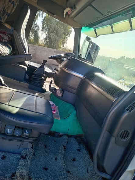 سلام عليكم سياره براد كامله للبيع الراس موديل 2004 كير عادي ومذكور بل سنويه 2002 براد يطالي سمك 7 ستندر جهاز 200 السياره ماناقصهاا شي كبل لشغل للمعلومه بل سنويه مربوطه تنكر وبراد للستفسار رقمي/
/ *********** / السعر // 250 وبيهاا مجال //
