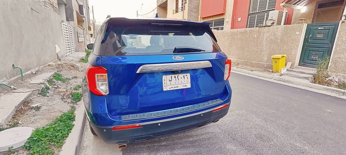فورد اكسبلورر 2020 لون ازرق للبيع
‏Ford Explorer 2020 XLT
السعر 180 فقط
السيارة وارد امريكي استيرادي اني مزايد عليهه 
صارلهه عندي 4 سنوات
الضرر : حادث السيارة خلفي تبديل باب من الوكاله مع تعديل بسيط بالجاملغات  .
ايرباك  طاك ومرجع سستم 
رقم شاصي : بالصور
حجم المحرك   2.3 - 4 سلندر ايكو بوست
عداد المسافة 28,000km
المقاعد VIP 
المواصفات 
بصمة ابواب
صندوق شفط كهربائي 
كشنات قماش 
رادار أمامي تنبيه التوقف  مفاجئ
رادار جانبي (نقاط عمياء)
رادار خلفي(تحذير من الاصطدام)
حساسات خلفية+ كاميرا
كير ماوس
اوتو هولد Auto hold
هاند بريك بصمة
تبريد مركزي 
شاشة لمس 
‏Apple Car Play
‏Android Auto
تحكم وضعيات القيادة (Drive Modes)
مانع انزلاق+ABS
تحكمات استيرن
USB+منفذ 
وبقية المواصفات المعروفة
رقم بغداد وباسمي  
مكان السيارة (( بغداد )) 
للجادين في الشراء الرجاء اتصال 
او مراسلة الواتس اب 
***********
