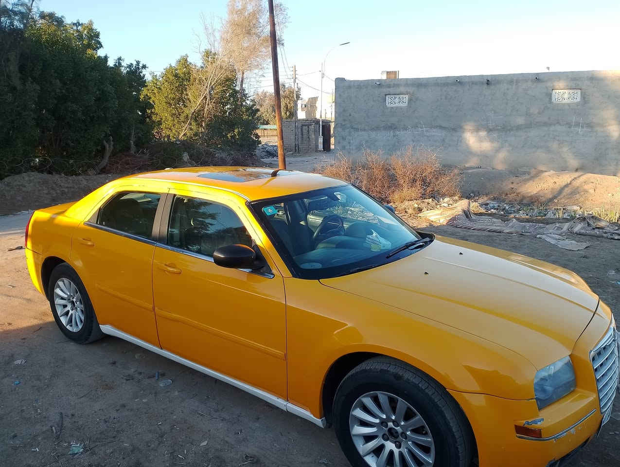 السلام عليكم سياره 7--9بيهه تصليح بلتكمه جهة اليمين المكينه بيهه تبخير من الصونده لاصالنصه ولا تنقيص السعر 70وبيهه حك الجيه ***********المكان سوك الشيوخ
