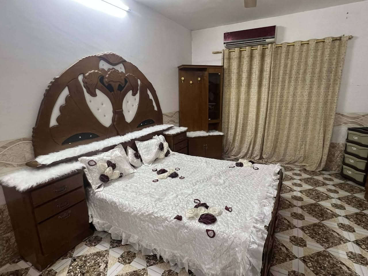 غرفة نوم للبيع خشب صاج عراقي حيل مرتبة السعر 650


**إذا كنت صاحب هذا الإعلان وتريد حذفه لأي سبب، رجاءا أرسل رسالة إلى الدعم الفني**