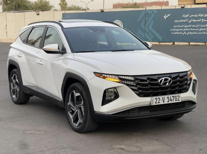 السلام عليكم للبيع توسان 2023
وارد امريكي اللون ابيض ( دخول جديد )
ترقيم هزه جديد بأسمي 
صور الحادث مرفقه داخل المنشور بدون ايرباك 
السياره جديده بمعنى الكلمة 
مواصفات السياره
بصمة تشغيل + أبواب
إنارة ترحيب عند الاقتراب
شاشه كبيره
شاشه الكترونيه متغيره حسب وضعيه القياده 
وضعيات قياده متعدده سبورت + نورمال + سمارت 
فتحة سقف
كشنات جلد + تدفئة + كهرباء
تبريد خلفي
ويل كروم 19 
هاند بريك بصمه 
رادارات امامي + جانبي 
تحديد مسار + قياده ذاتيه + توقف ذاتي 
صندوك كهرباء
شحن وايرليس
بكلايت لد + إشارة بالمري
للاستفسار / ***********
مكان السياره : بغداد
