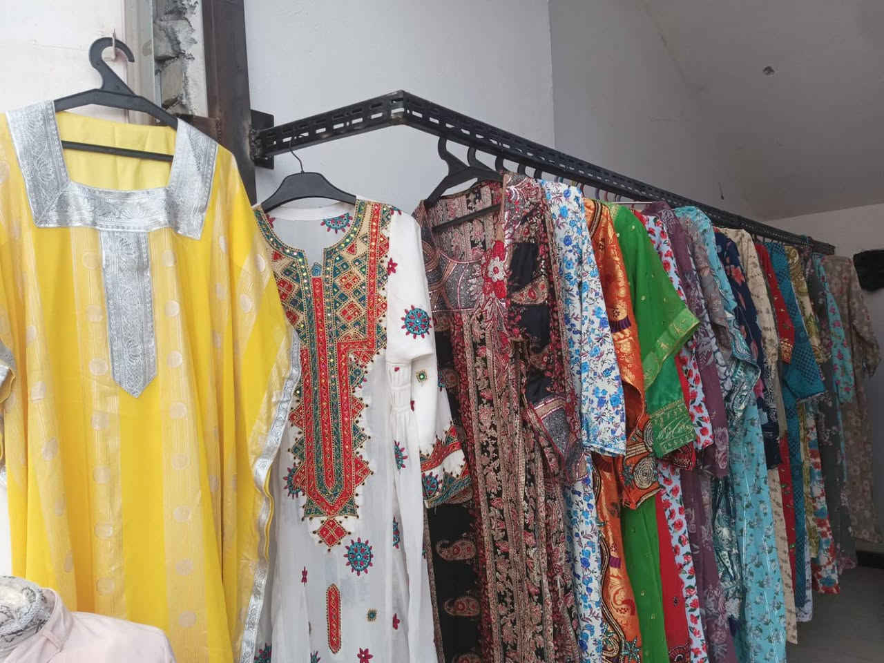 يتوفر حالياً 
سوق الشيوخ 
حي العسكري شارع الصورة قرب حسينة الإمام الحسن العسكري عليه السلام


**إذا كنت صاحب هذا الإعلان وتريد حذفه لأي سبب، رجاءا أرسل رسالة إلى الدعم الفني**