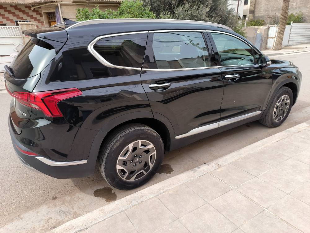 السلام عليكم
للبيع فقط سنتافيا موديل 23  هايبرد محرك 1600 تيربو  مرقم بغداد لون أسود ملكي بدون ضرر تبديل دعامية امامية نفس الون اسود تفصيح 

السعر // 220 $ وبيها مجال قليل

ماشيه 31 mi

🔴السياره جديده بدون ملاحظات 
المواصفات 
🔴مكينه 1600 تيربو
🔴بصمه تشغيل+ ابواب
🔴تشغيل عن بعد
🔴فور ويل  h trac
🔴شفتات ستيرن
🔴شحن وايرليس
🔴تبريد قطعتين
🔴كشن كهرباء
🔴تدفئه كشنات  
🔴سايد بريك بصمه 
🔴رادارات جانبيه + اماميه + خلفيه 
🔴لايت لد امامي زنون
🔴بريك توقف ذاتي عند الاقتراب 
🔴مانع انحدار 
🔴٤ انظمه قياده 
🛑بردات خلفيه
🔴اوتو هولد 
🔴شاشه ابل كار بلي
وباقي المواصفات المعروفه
السعر // 220 $ وبيها مجال قليل
مكاني بغداد الكرخ 
***********
***********
متوفر واتساب بغداد, العراق
