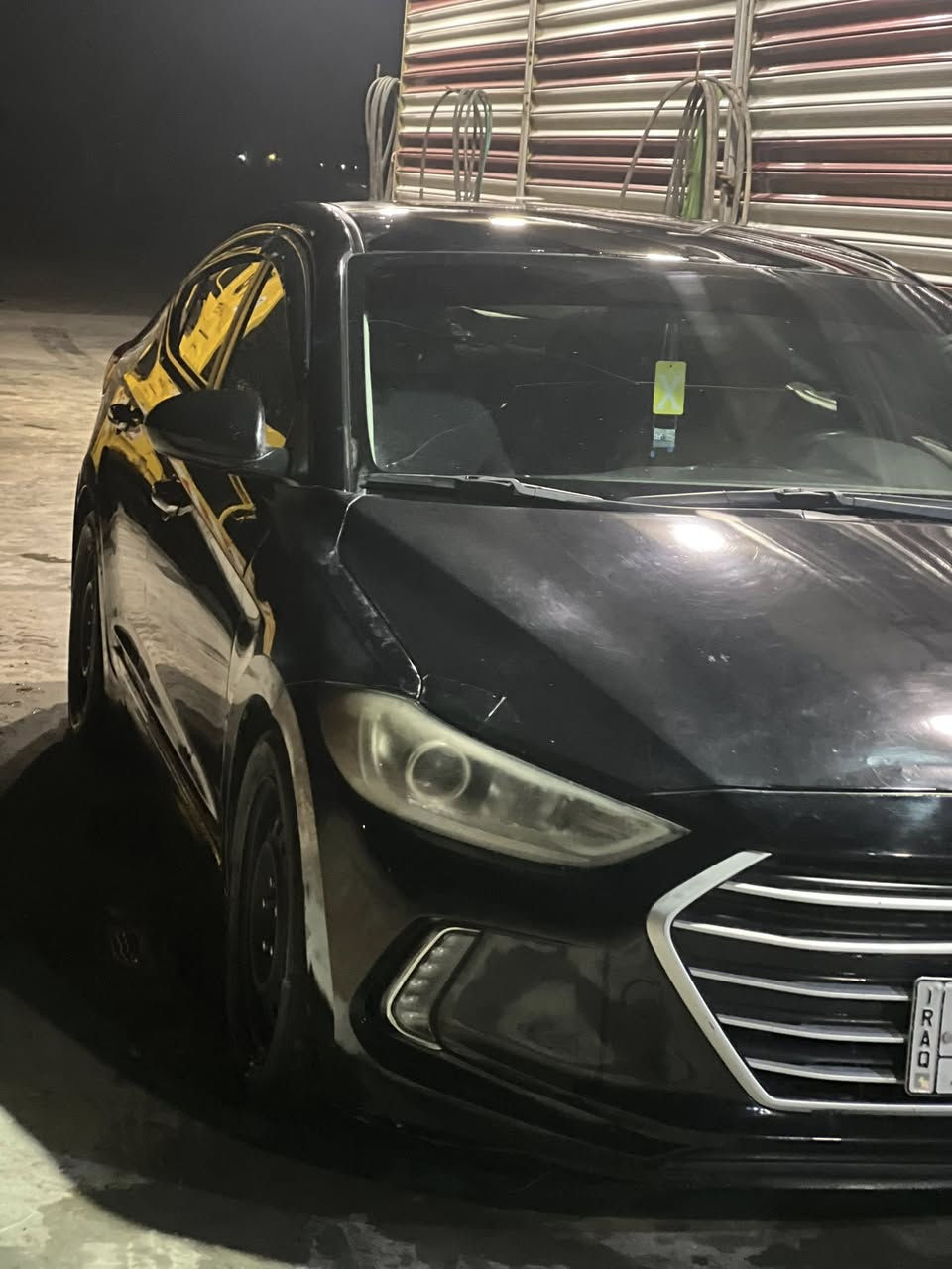 النترا للبيع موديل ٢٠١٧ وارد أمريكي ضربته البابين بدون دواخل السعر ١٠١٠ رقم الهاتف ***********
