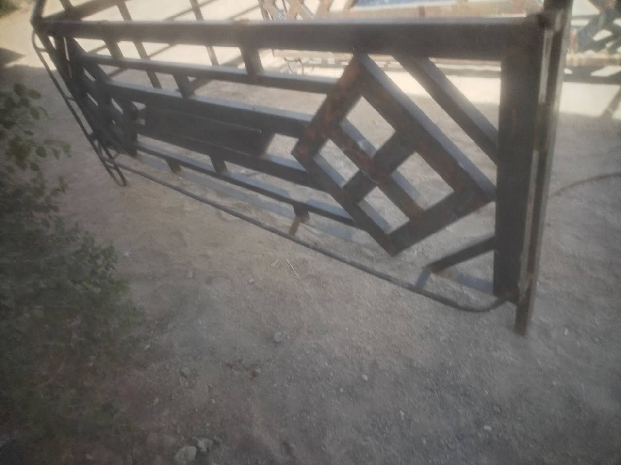 محجر كيه لبيع سعر 100قفل بكان واسط جسر زبيديه ***********
