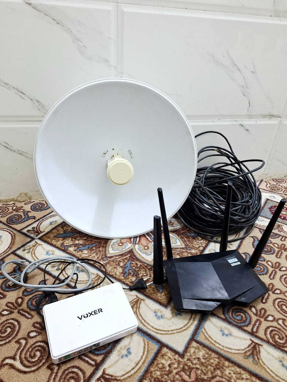 منظومات انترنت عدد 2 للبيع
بيور بيم M5 
1. منظومة انترنت جديدة مستخدمة قليل وياه راوتر تاندت عنكبوت الاصدار الحديث وياه يو بي اس شاحن  مع واير

2. منظومة انترنت مستخدمة نضيفة 
مع راوتر تابلنك جديد واير ومحولات

شغالات شرط الفحص والضمان
للاستفسار و العنوان
كربلاء حي السلام قرب مدارس العتبة
***********
***********
