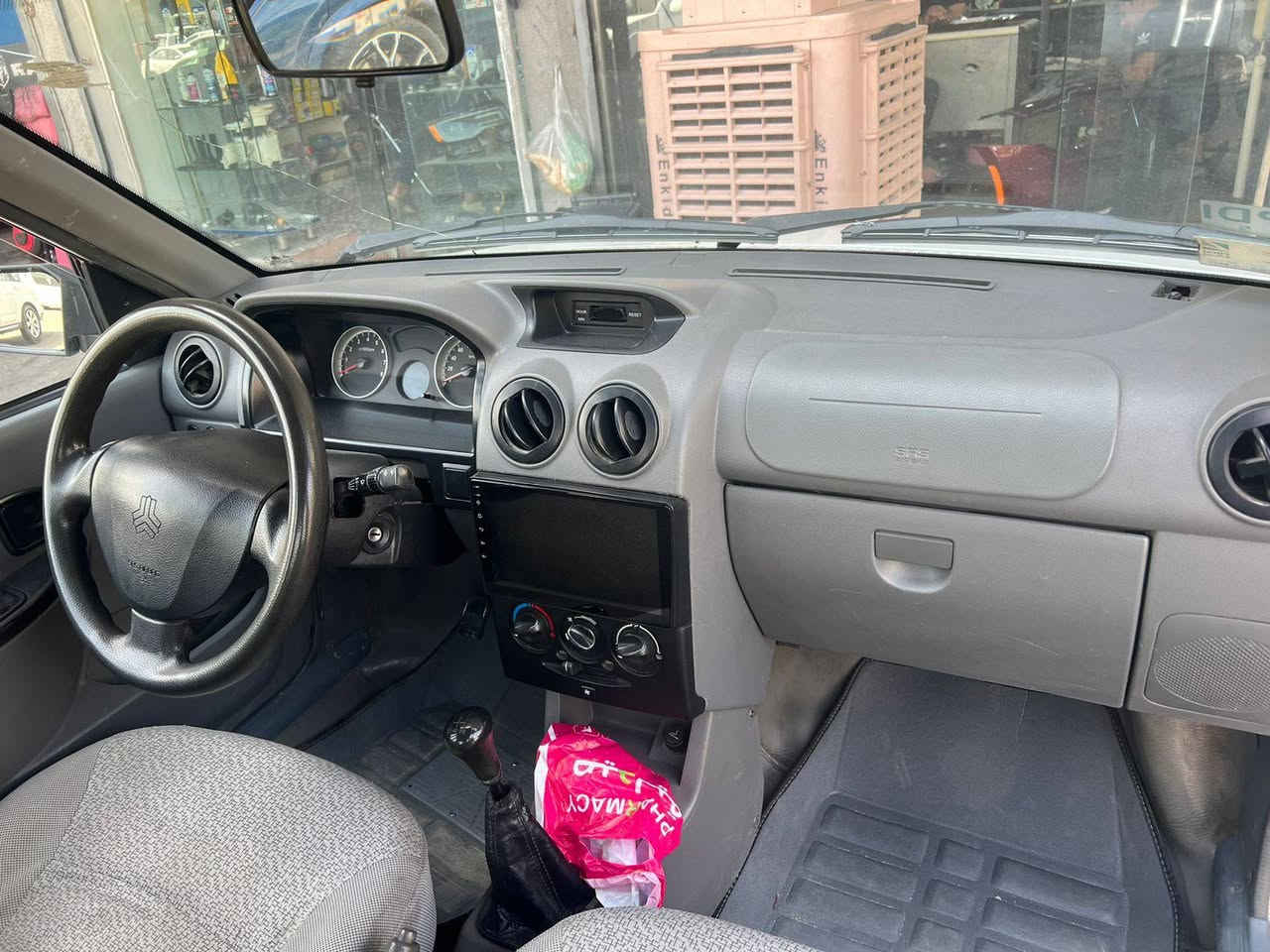 سايباموديل  ٢٠١٨ للبيع بيه طخه خفيفة بالجاملغ الأمامي جهة السايق سعره 55 العنوان جسر ديالى الجديد***********
