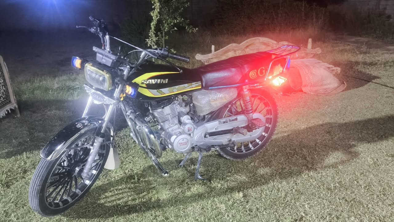 السلام عليكم موطور سيفان للبيع موديل 25 للبيع السعر 650 قفلل ***********
