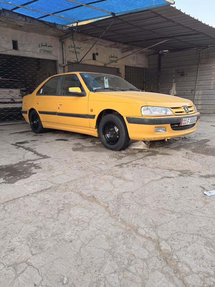 سلام عليكم بيجو بارس 2015 رقم الماني هزه جديده مصفره هيئه وغرامات سياره خير من الله متواجد عل نت الاتصال على الرقم ***********
مكان السيارة الكرادة او الزعفرانيه
