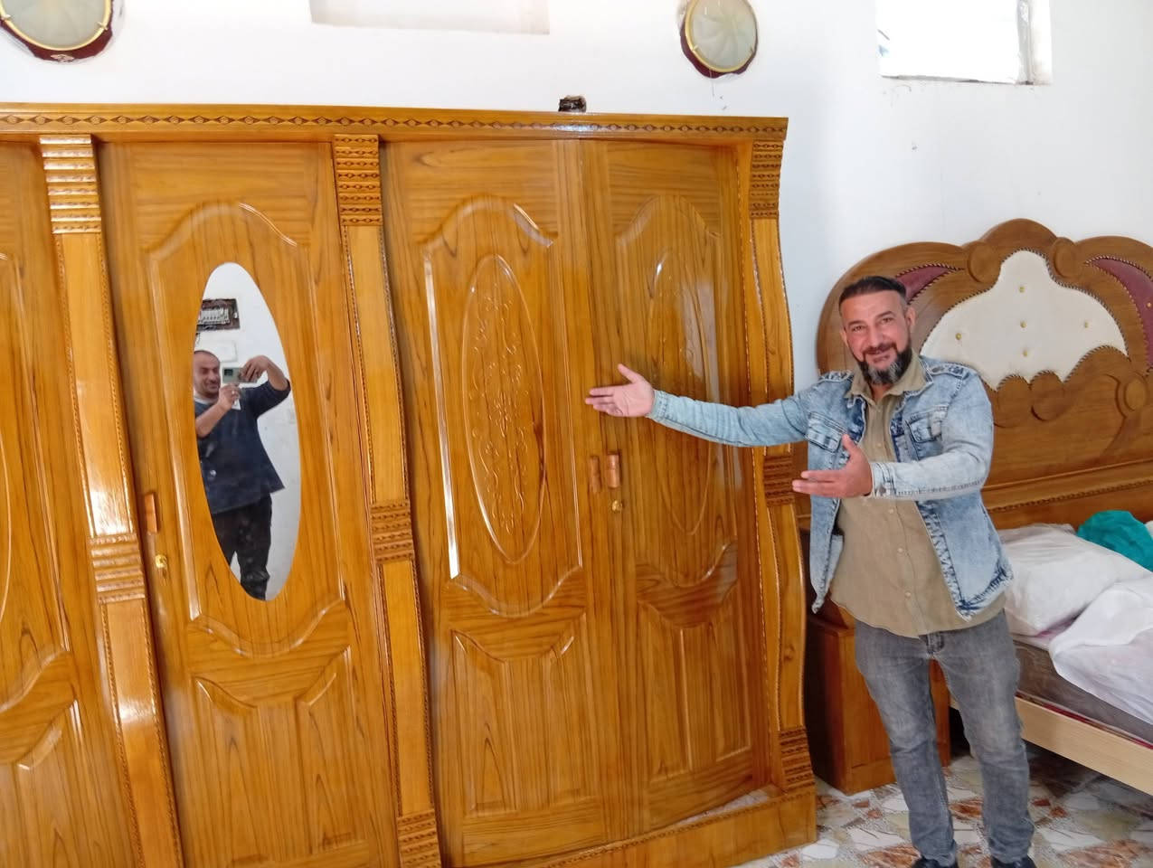 الحمدلله والشكر لله تم توفير غرفه اليوم خادمكم ميثم البياتي ***********يا الله ***********
