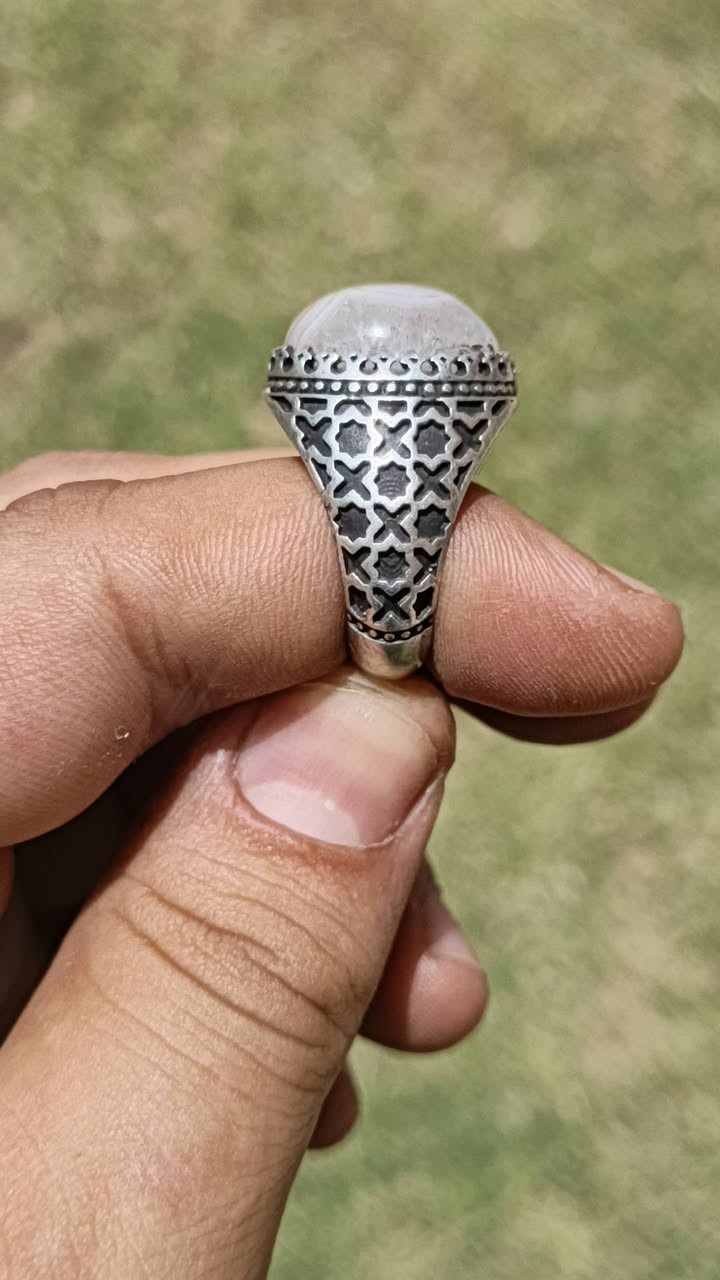 بسم الله
سليماني هندي شغل حمزة فضه عيار 925
سعر مع التوصيل 50 الف


**إذا كنت صاحب هذا الإعلان وتريد حذفه لأي سبب، رجاءا أرسل رسالة إلى الدعم الفني**