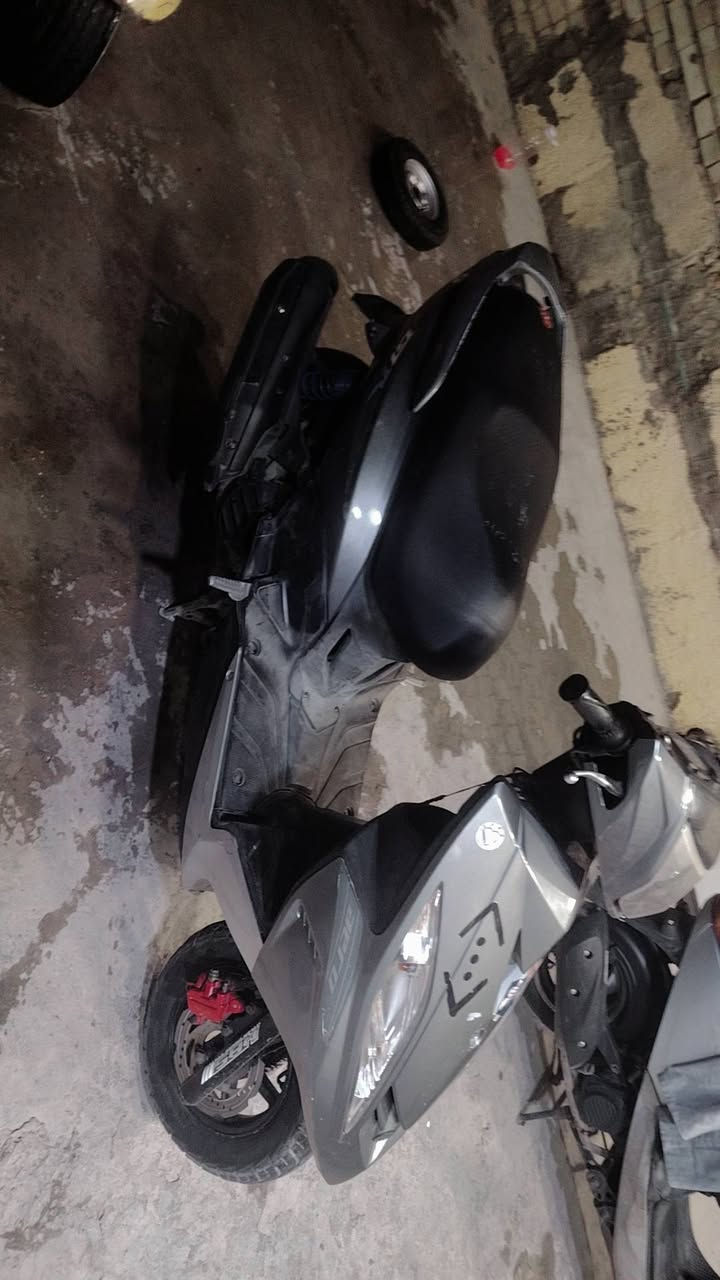 دراجه للبيع جيب فيتر وفحص وراق موجوده دراجه نضيفه مال رمه كلشي شغال كلشي بلادي ختم واحد مراوس راوس بكان احي انصر رشاد شارع تانكي رقم *********** ليعر مليون وميه بيه مجال
