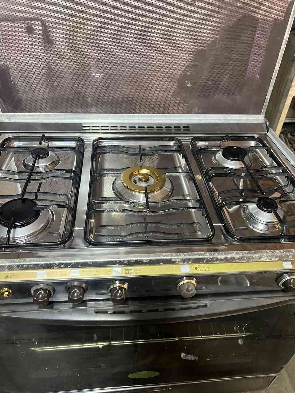 السلام عليكم تم وصول طباخات جديده شرط نظافه والفحص ***********
