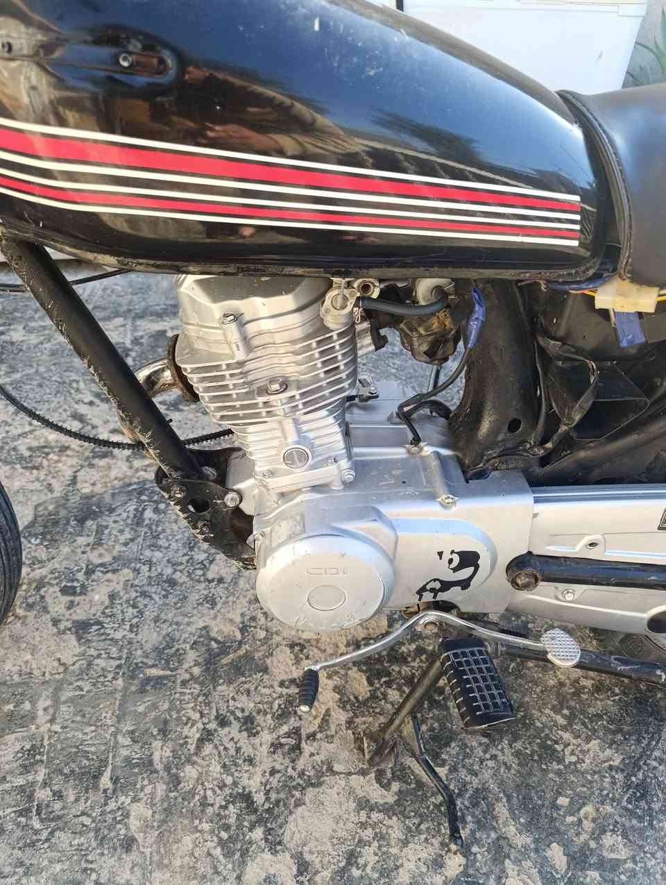 سلام عليكم اربعه كير للبيع موديل 17
وتعمير 23     اوراق ضاعن مكفولة من السرقه 
سعره 300وبيهه مجال قليل
المكان كوت فلاحيه شارع تلاثين 
***********
