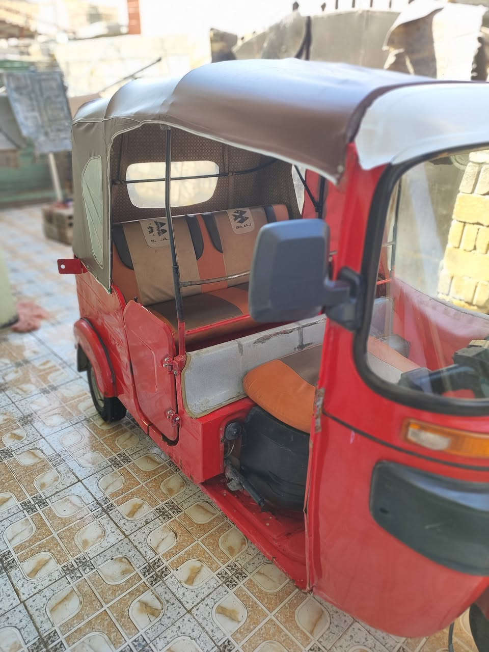 سلام عليكم تكتك مديل 18 أوراق رسميه أصولي ***********
