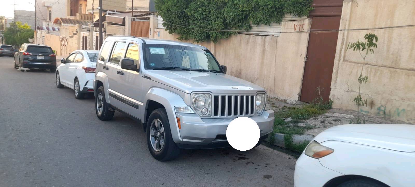 سلام عليكم جيب لبرتي موديل ۲۰۰۸ سیاره کلین بدون اي حادث بعدها وضع شركه حتى محرك ما مفتوح رقمها مميز اربع أرقام رقم نينوى الدولي الجديد حتى الفور ويل شغال ماشيه ١٧٦ الف سعرها ۱۱۰ بيع او مراوس هذا رقمي ***********