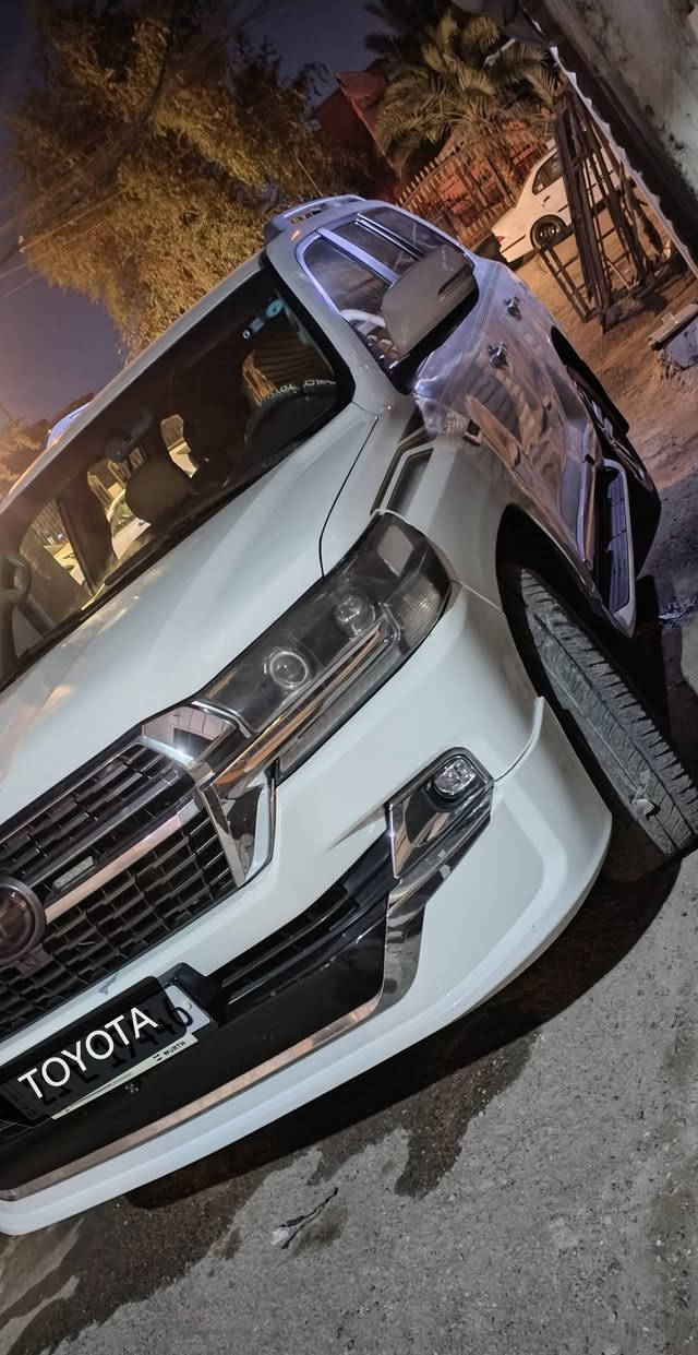 ارواس بتاهو ٢١ وفوك بوليسي📢👮 او مواصفات عادية وانطي فرق حسب النظافة
جكسارة ١٣ محدث ٢١  شمالي
تحديث درجة اولى فوول داخل خارج
رقم سليمانية بسمي شخصيا
محرك ٣٦٠٠ المرغوب
ماشية قليل نظيفة جدا
جميع اوبشنات شغالة 
سيارة بلادية كبس شركة كير محرك تفرعات 
حادثها صفحة جاملغ بابين
كفالة من كص او كلبة او شواصي 
 ***********
